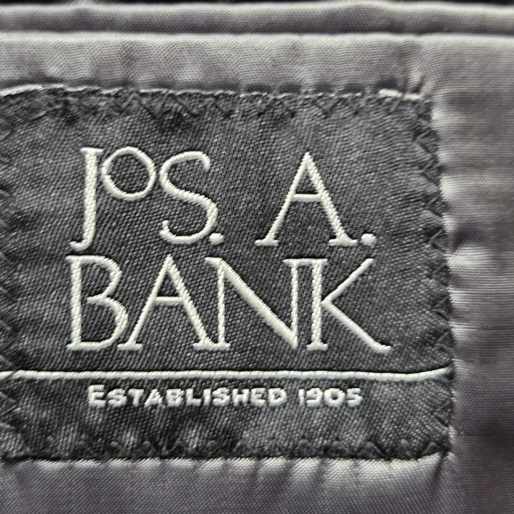Jos A Bank Suit Mens 48 41x29 Gray Pinstripe 100% Wool 2 Piece Notch Lapel